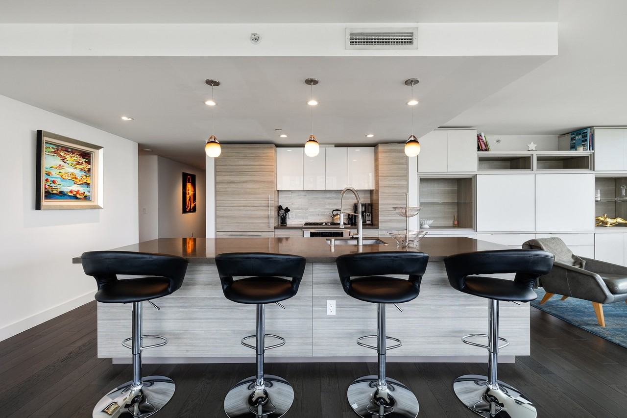 708 Long Bridge Street #407 - Photo 5 of 48