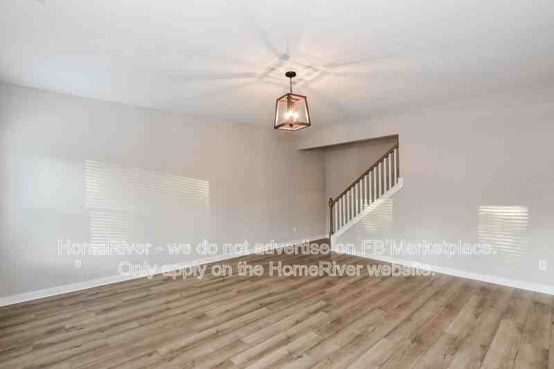 112 Flintlock Way - Photo 2 of 22