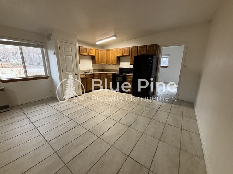 3551 Jason Ave #4 - Photo 2 of 9