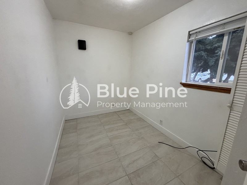 3551 Jason Ave #4 - Photo 4 of 9