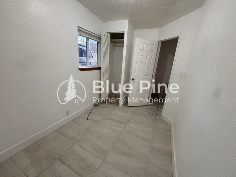 3551 Jason Ave #4 - Photo 5 of 9