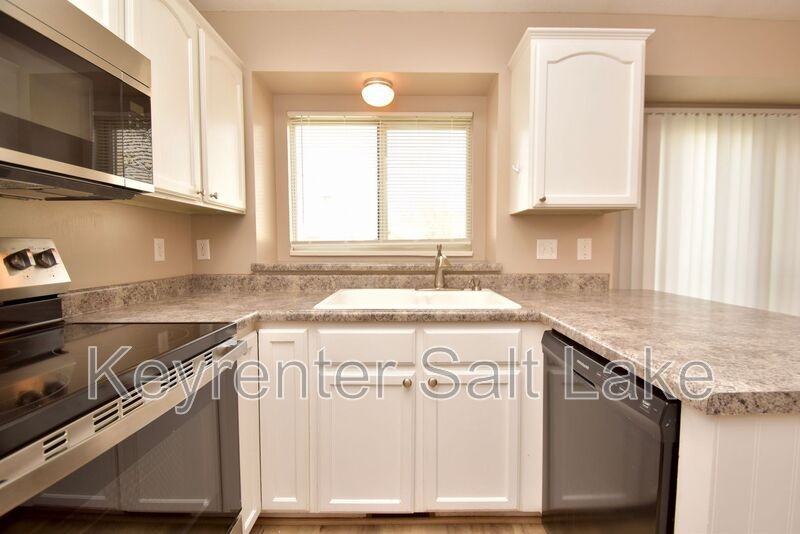 3061 Northeast Railroad Boulevard - Photo 7 of 23