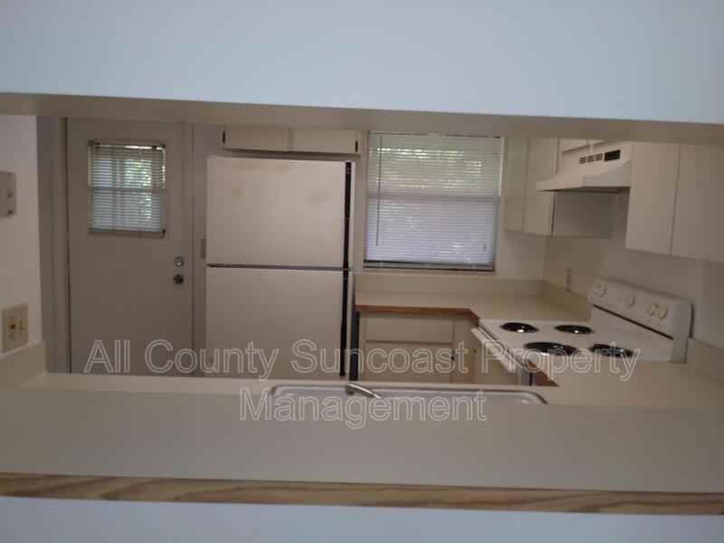 12039 117th Street North - Photo 5 of 8