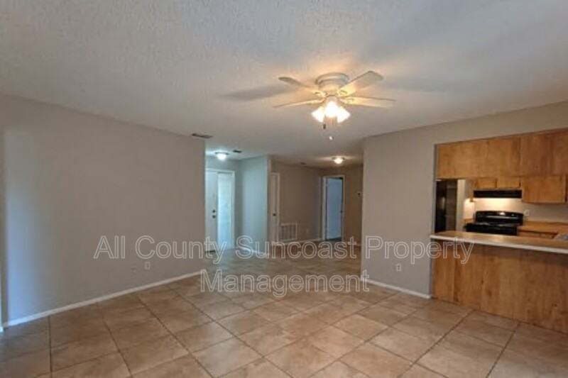 646 16th Street - Photo 4 of 9