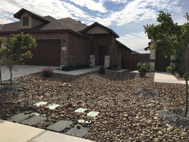 684 Creekside Circle - Photo 2 of 13