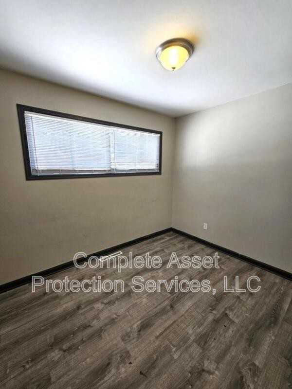 4108 Swift St - Photo 2 of 8