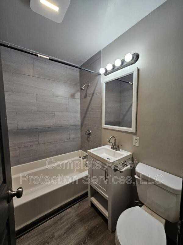 4108 Swift St - Photo 6 of 8