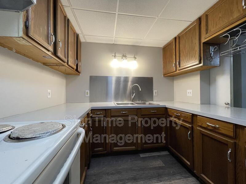 69 Broadway #B - Photo 2 of 11