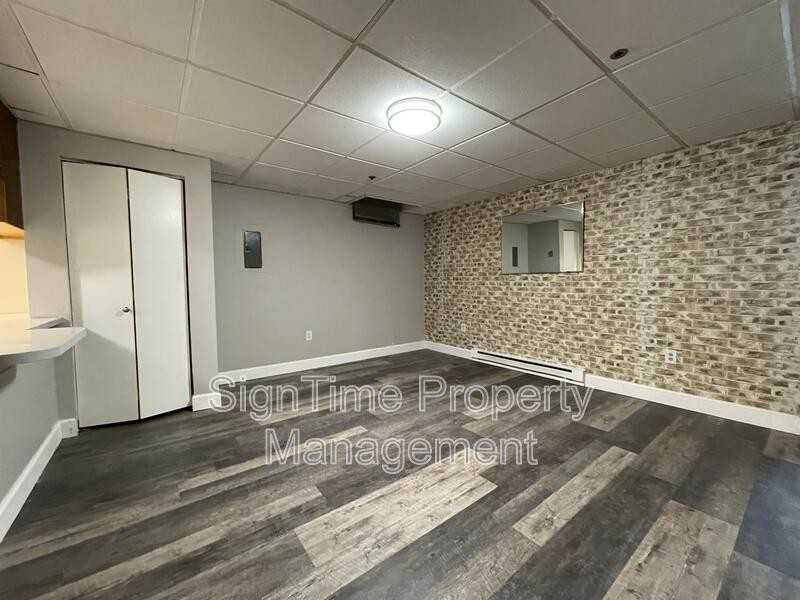 69 Broadway #B - Photo 4 of 11