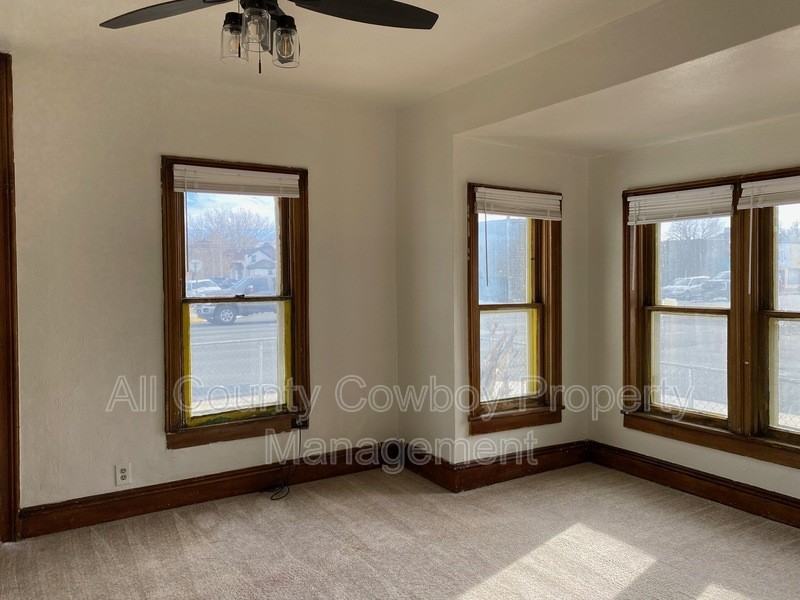 720 S 3rd St - Photo 3 of 11