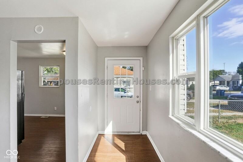 1414 Ingomar St - Photo 3 of 31