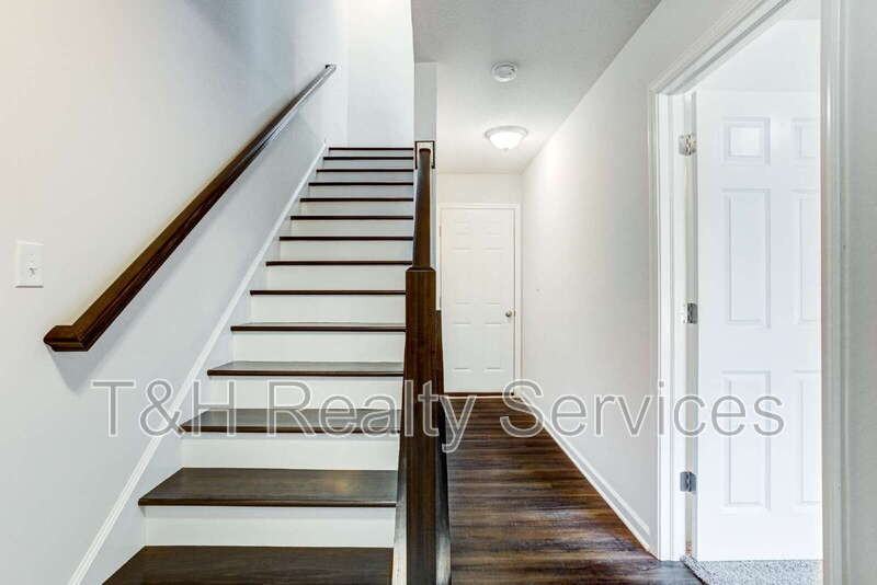 317 Steeples Blvd - Photo 5 of 42