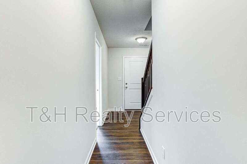 317 Steeples Blvd - Photo 6 of 42