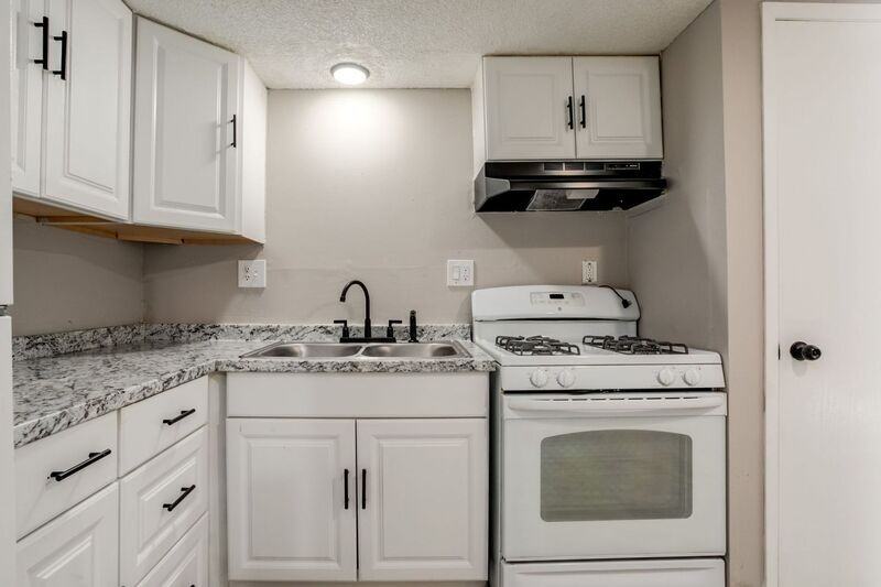 3307 Wood Ave - Photo 6 of 20