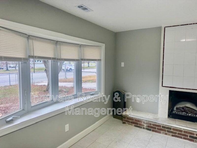 2819 Comly Rd - Photo 7 of 28