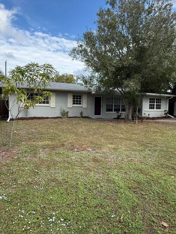 1545 Ransom St - Photo 2 of 37