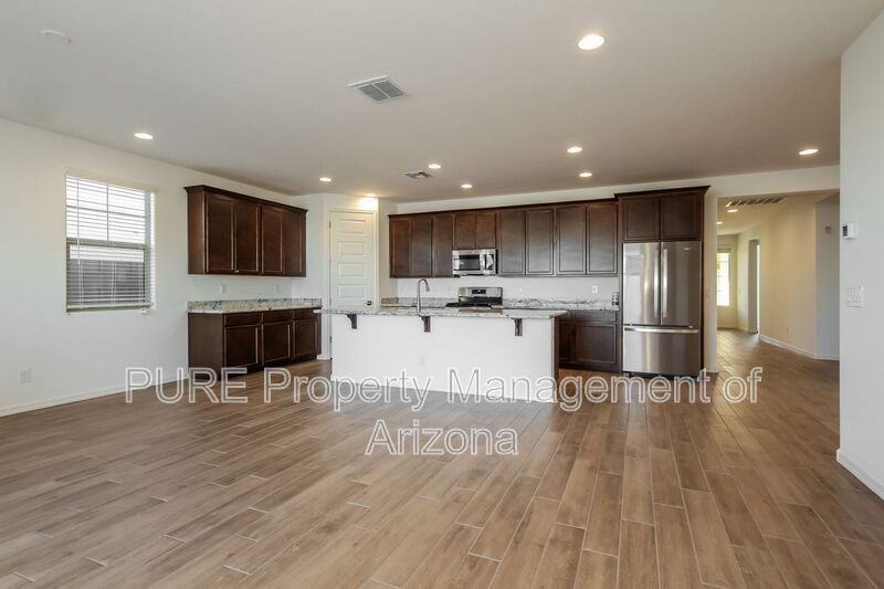 10222 W Crittenden Ln - Photo 4 of 18