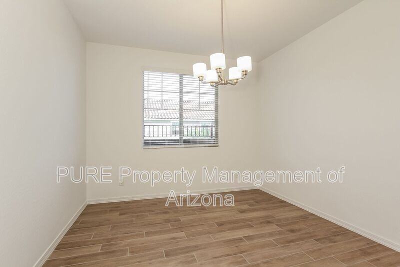 10222 W Crittenden Ln - Photo 6 of 18