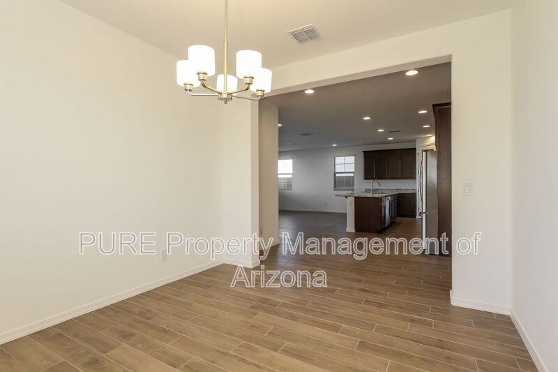 10222 W Crittenden Ln - Photo 7 of 18