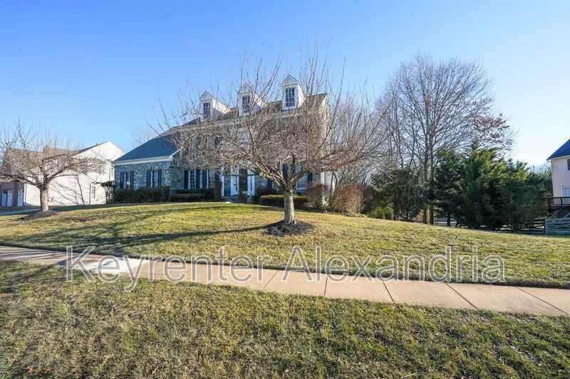 13568 Heritage Farms Dr - Photo 5 of 50