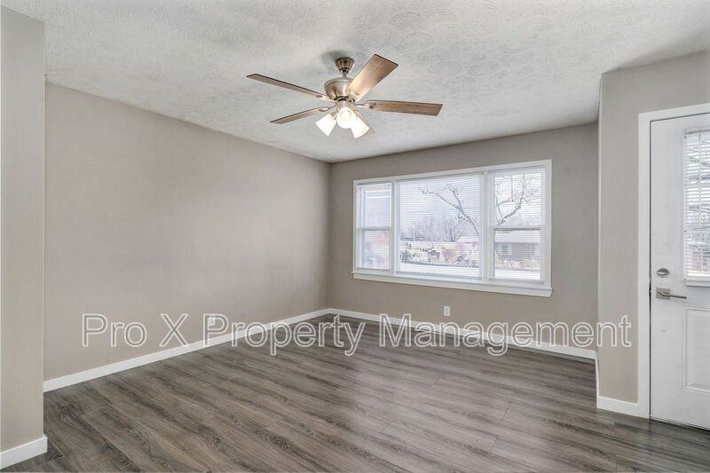 5431 N Lakewood Dr - Photo 4 of 22