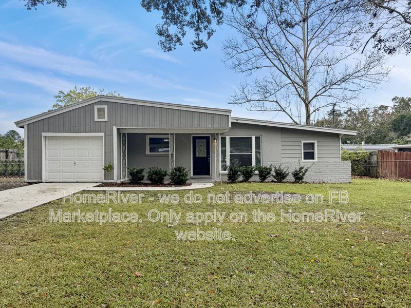 2035 Monteau Dr - Photo 2 of 22