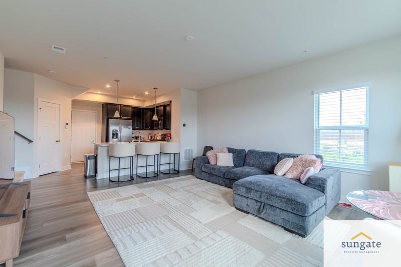 100 Matisse Pl - Photo 6 of 18