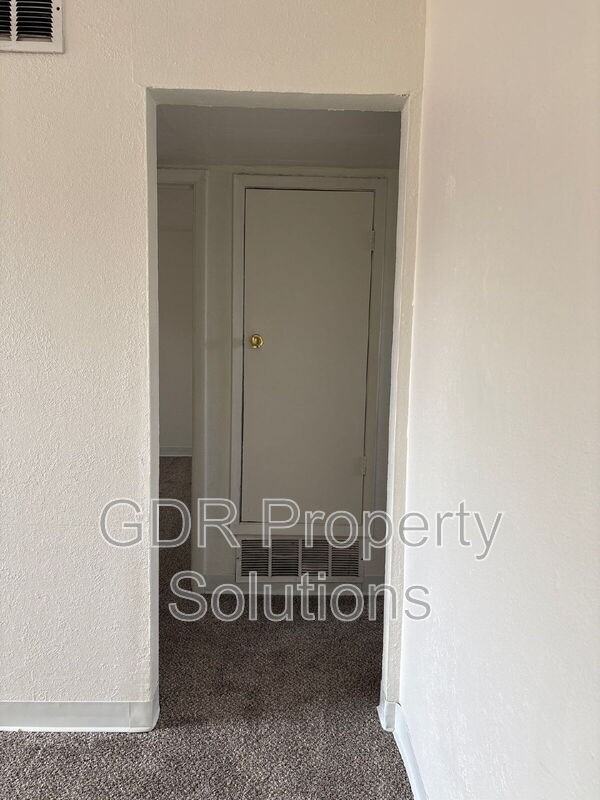 1201 Iron Ave Sw #23 - Photo 3 of 10