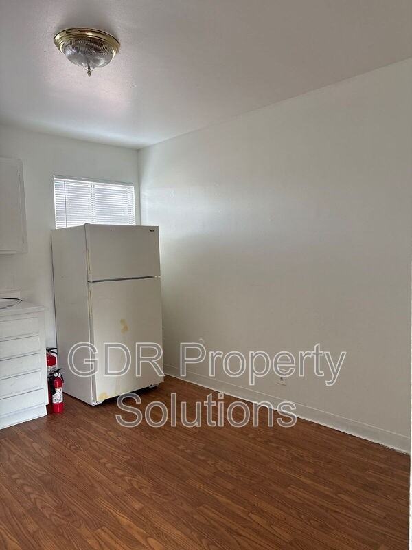 1201 Iron Ave Sw #23 - Photo 6 of 10