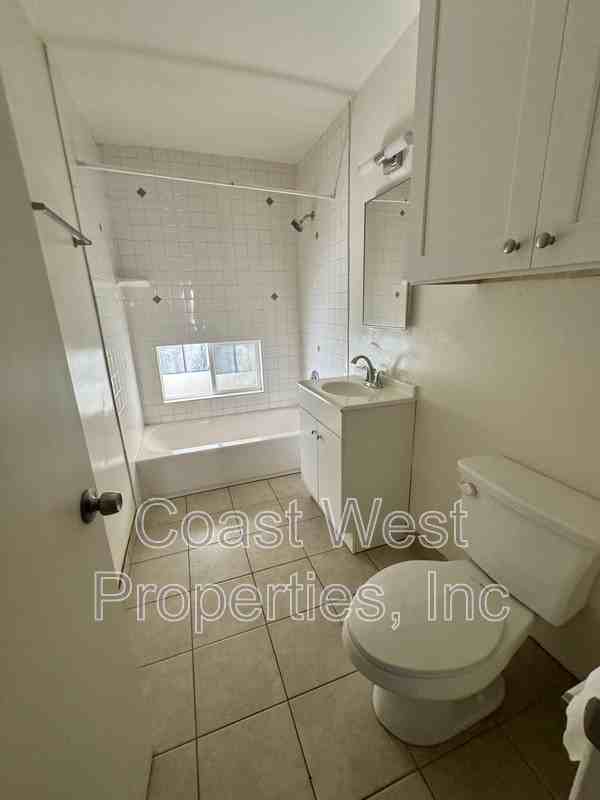 4275 Kendall St - Photo 5 of 8