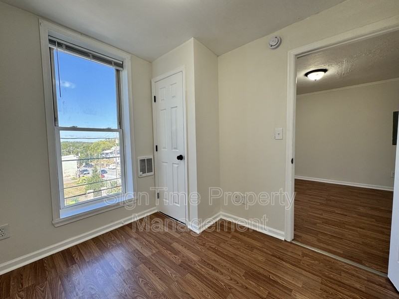 40 N Conococheague St #4 - Photo 4 of 14