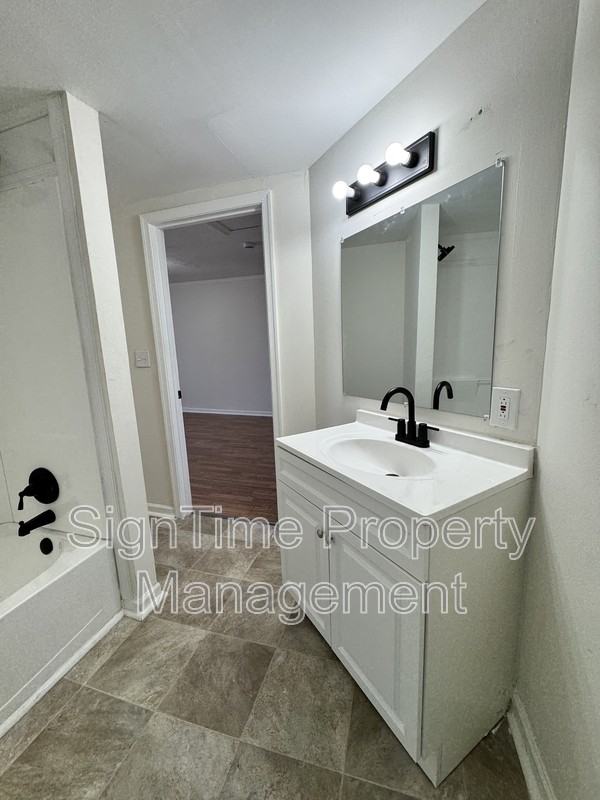 40 N Conococheague St #4 - Photo 7 of 14