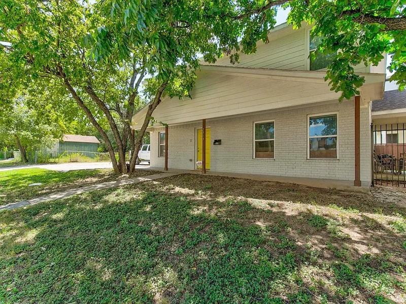 2313 W Devitt St - Photo 2 of 16