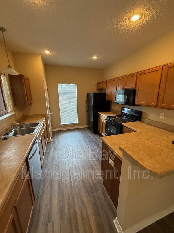 8732 Fangorn Rd - Photo 5 of 9