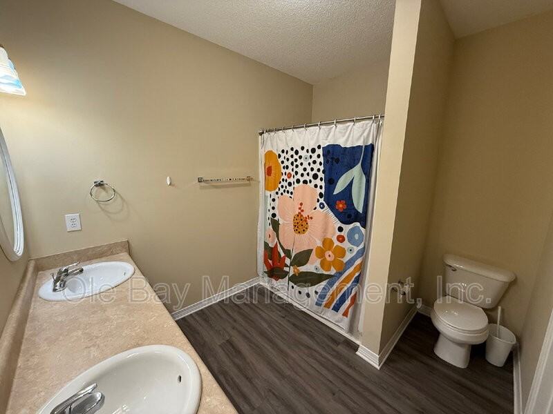 8732 Fangorn Rd - Photo 7 of 9