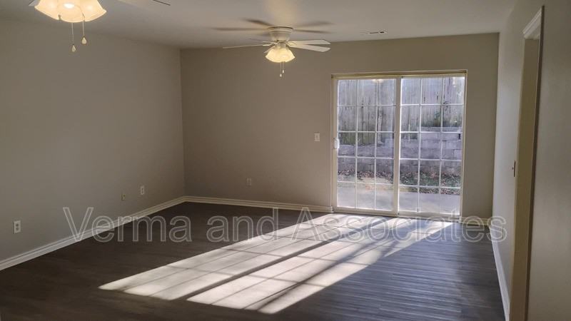 281 Graystone Cir #281 - Photo 4 of 15