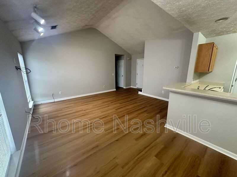 1012 Pawnee Trl - Photo 2 of 16