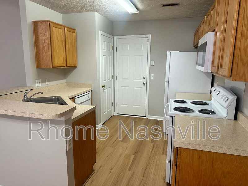 1012 Pawnee Trl - Photo 4 of 16