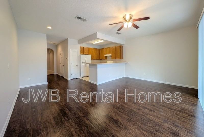 5792 Sandstone Way - Photo 5 of 23