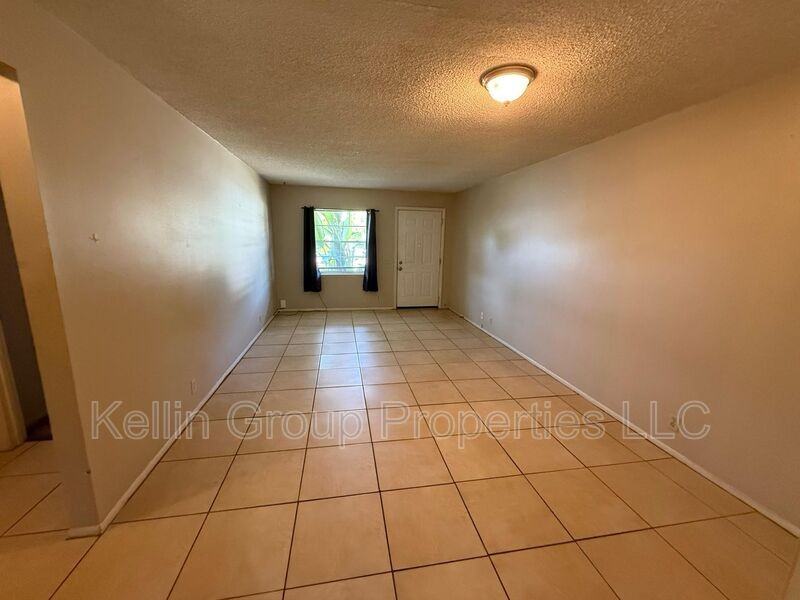 5651 Struthers Ct - Photo 3 of 22