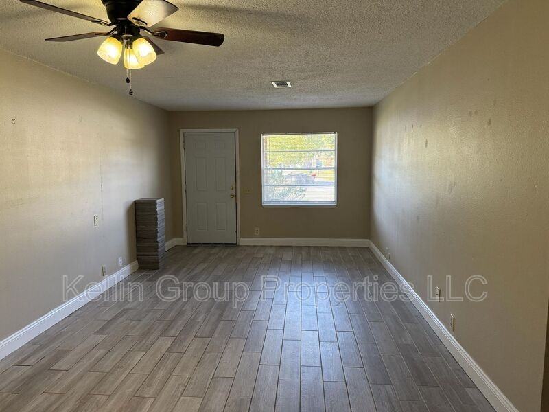 5649 Struthers Ct - Photo 2 of 18