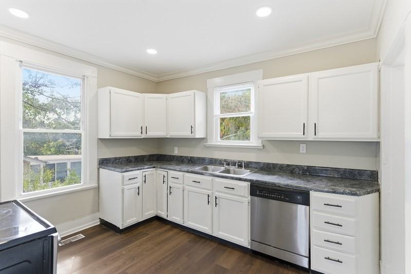 2927 Dempster Street Northeast - Photo 6 of 10