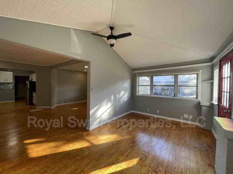 924 Vistabula St - Photo 2 of 20
