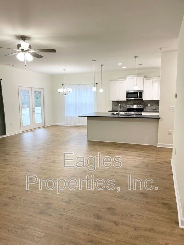 300 Creeks Edge Dr - Photo 4 of 18