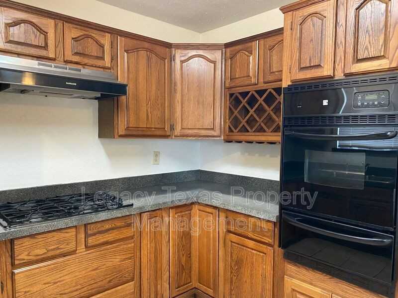 1607 Mcanear Street - Photo 2 of 26