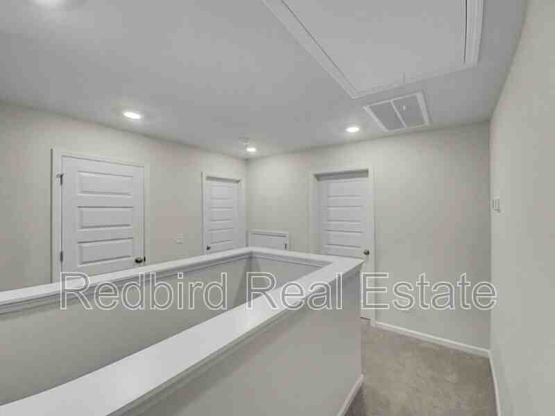 1651 Manuka Ln - Photo 5 of 21