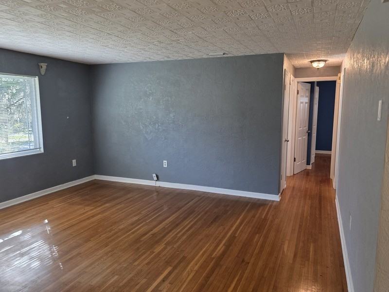 220 Buena Vista St - Photo 6 of 14