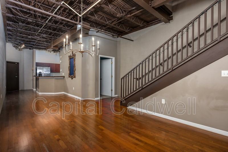 1615 E 5th Ave #1 - Photo 4 of 13