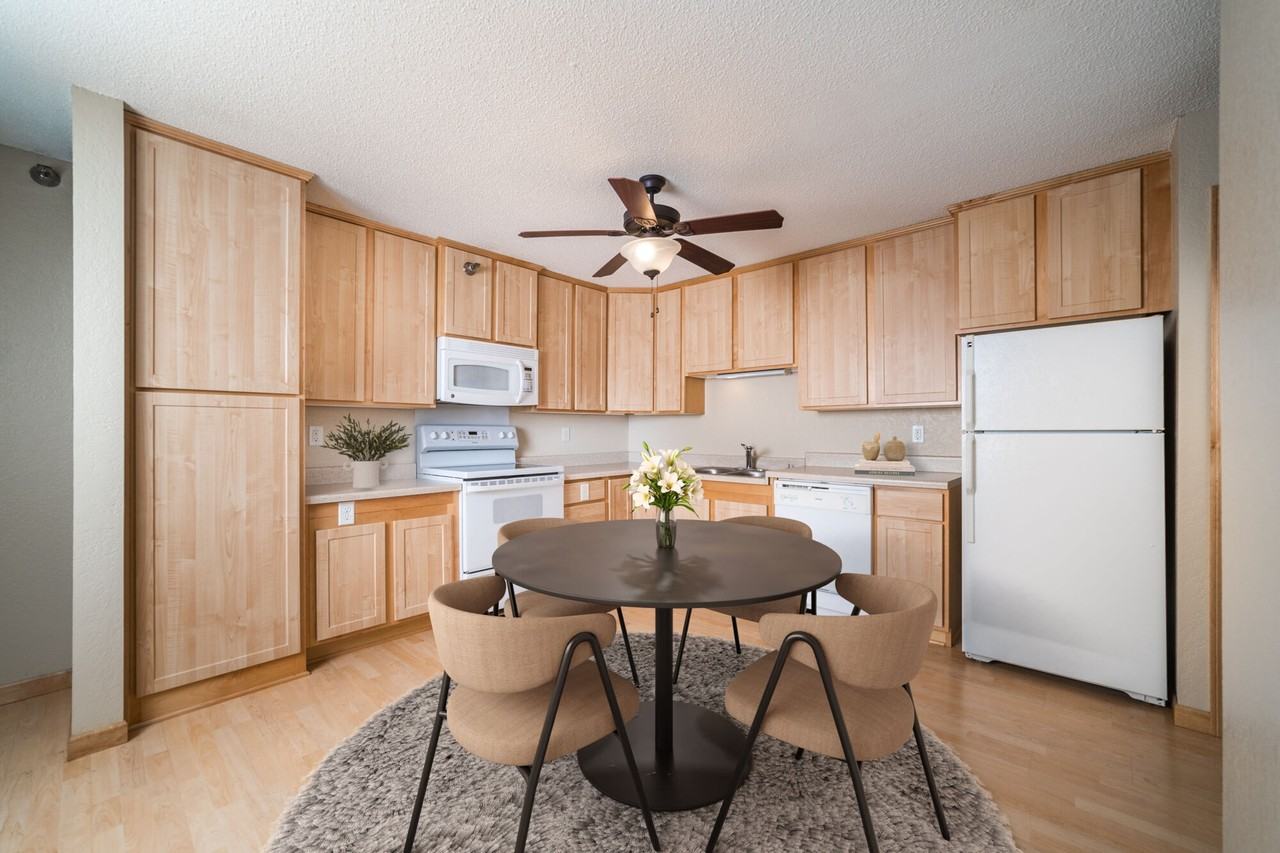 Maple Ridge Apartment Homes - Photo 3 of 14