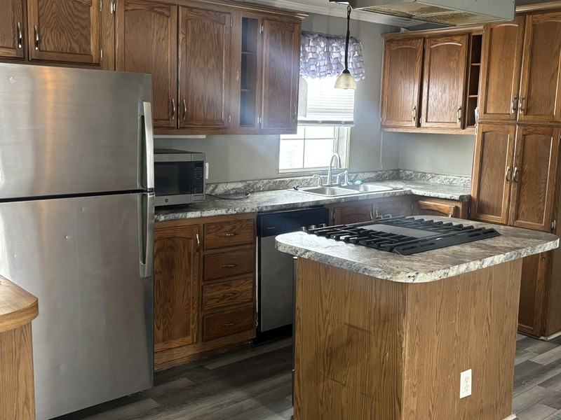 1735 Blackhawk Dr - Photo 2 of 7